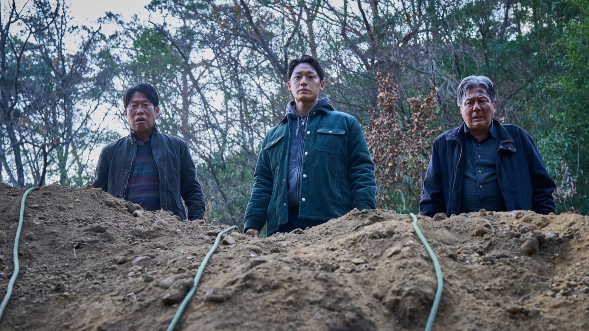 Official still from the Korean film Exhuma (2024).