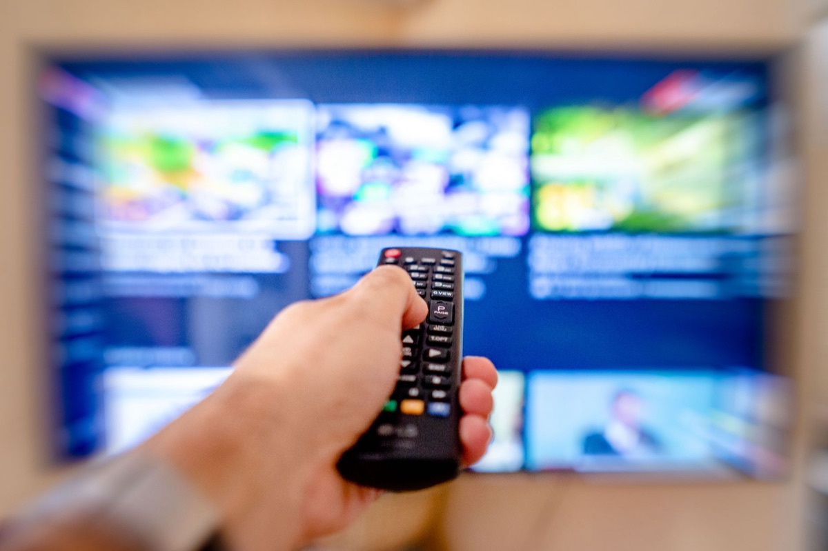 Interfaz de plataforma de streaming en una pantalla