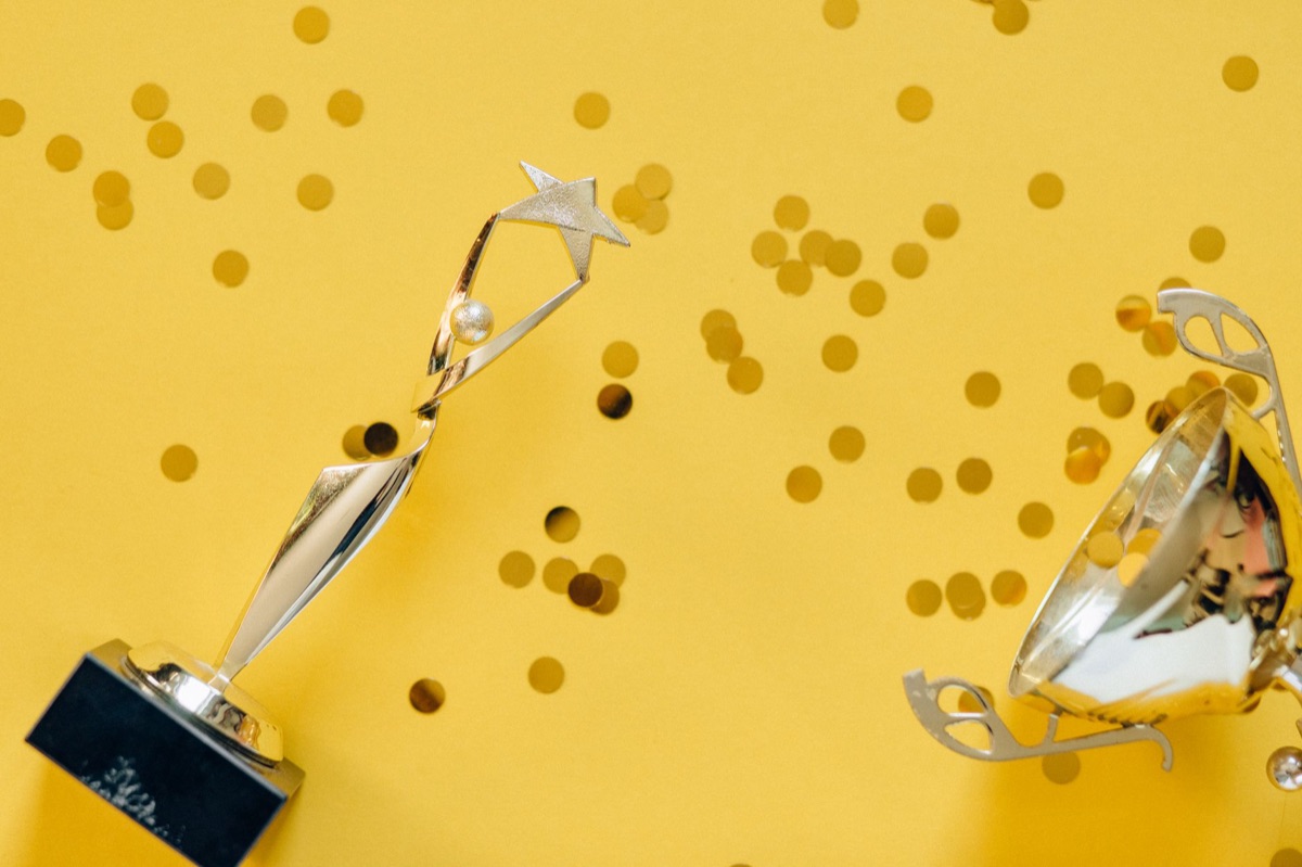 An Academy Award Oscar statue representing the film's historic win.